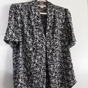Michael Michael Kors Flutter Sleeve V Neck Blouse - Medium